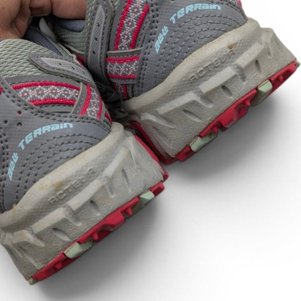 NEW BALANCE 410 V5 Women's Trail Running Shoes WT410CS5 Gray Pink - Size 8 US - Picture 6 of 8